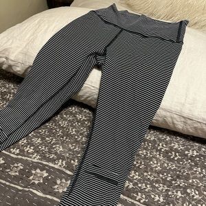 Stripe lululemon leggings size 4